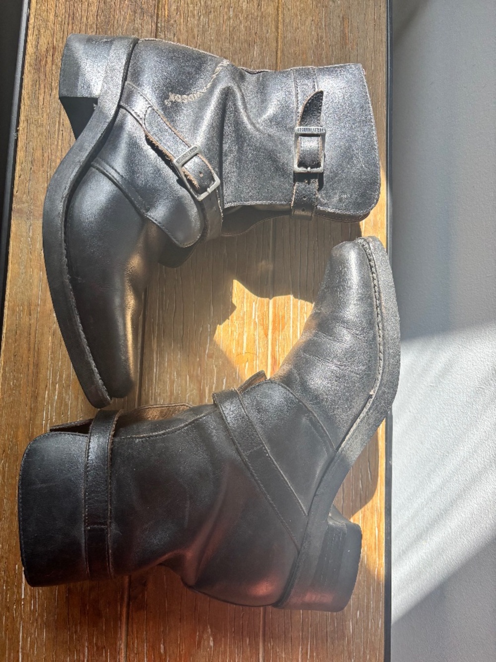 Vintage women’s Harley Davidson made in Italy leather motorcycle boots